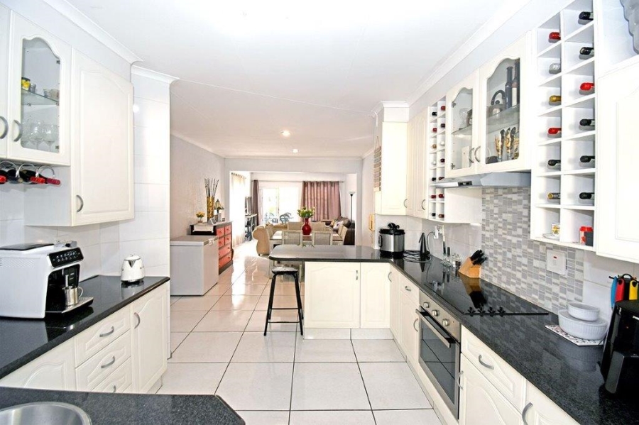 3 Bedroom Property for Sale in Marais Steyn Park Gauteng