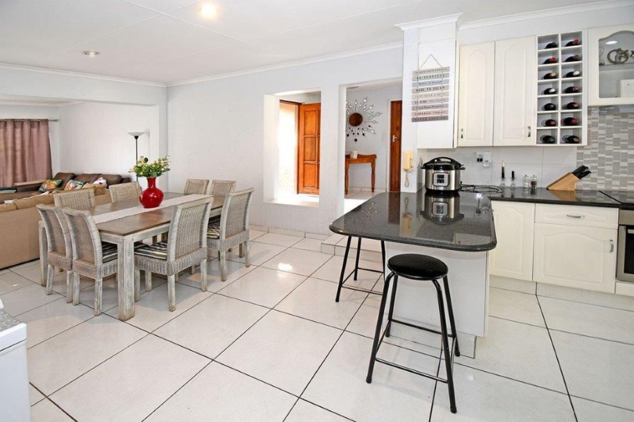 3 Bedroom Property for Sale in Marais Steyn Park Gauteng