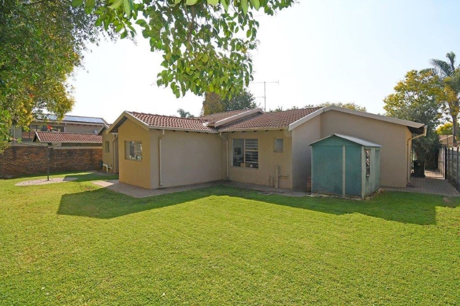 3 Bedroom Property for Sale in Marais Steyn Park Gauteng