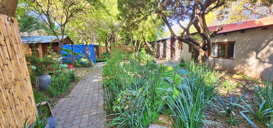 6 Bedroom Property for Sale in Beaulieu Gauteng