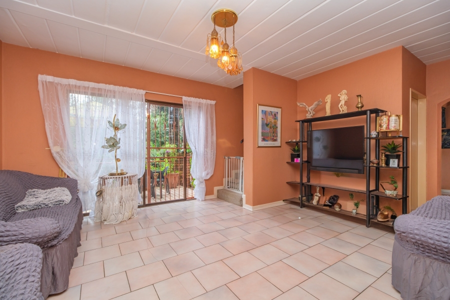 3 Bedroom Property for Sale in Radiokop Gauteng