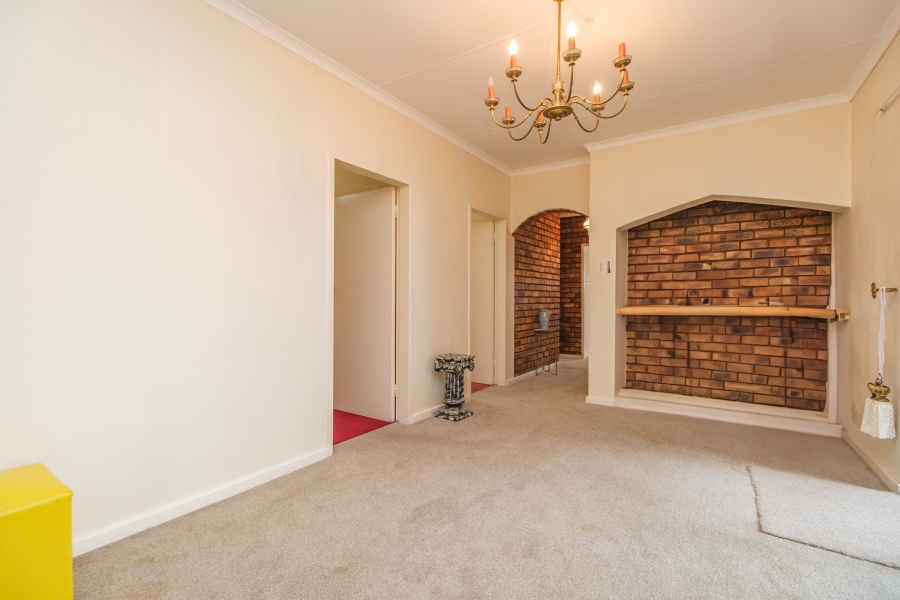 3 Bedroom Property for Sale in Radiokop Gauteng
