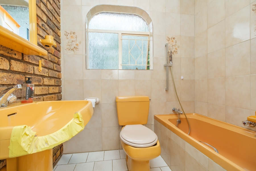 3 Bedroom Property for Sale in Radiokop Gauteng