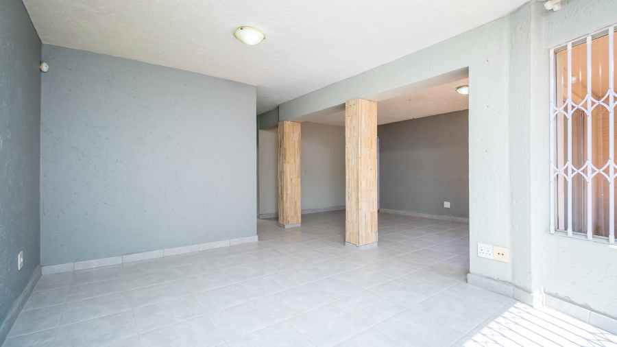 2 Bedroom Property for Sale in Northcliff Gauteng