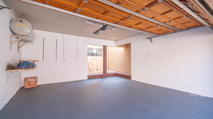 2 Bedroom Property for Sale in Northcliff Gauteng