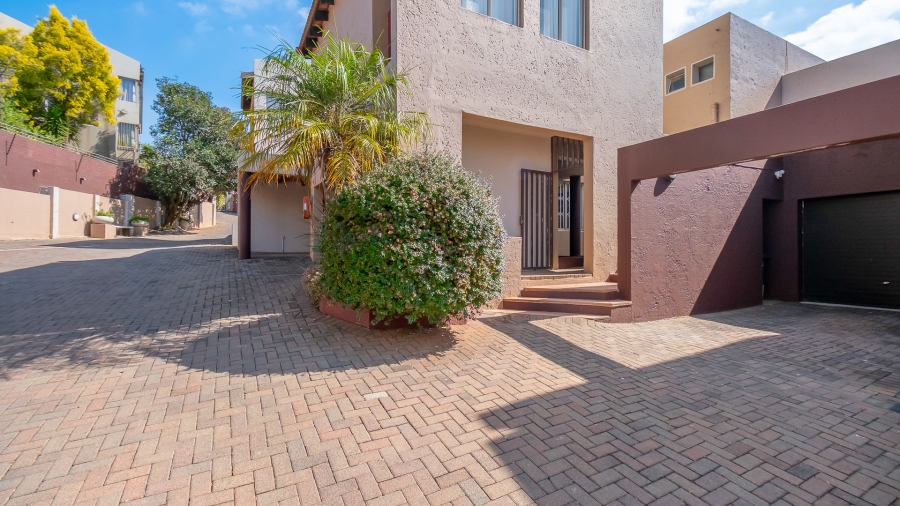 2 Bedroom Property for Sale in Northcliff Gauteng