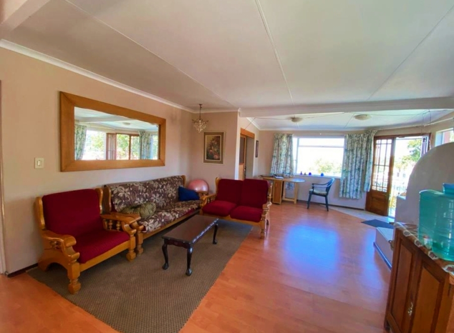 6 Bedroom Property for Sale in Suideroord Gauteng