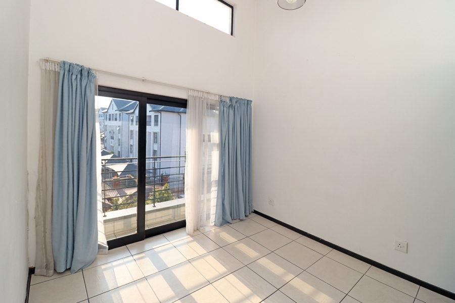 1 Bedroom Property for Sale in Greenstone Hill Gauteng