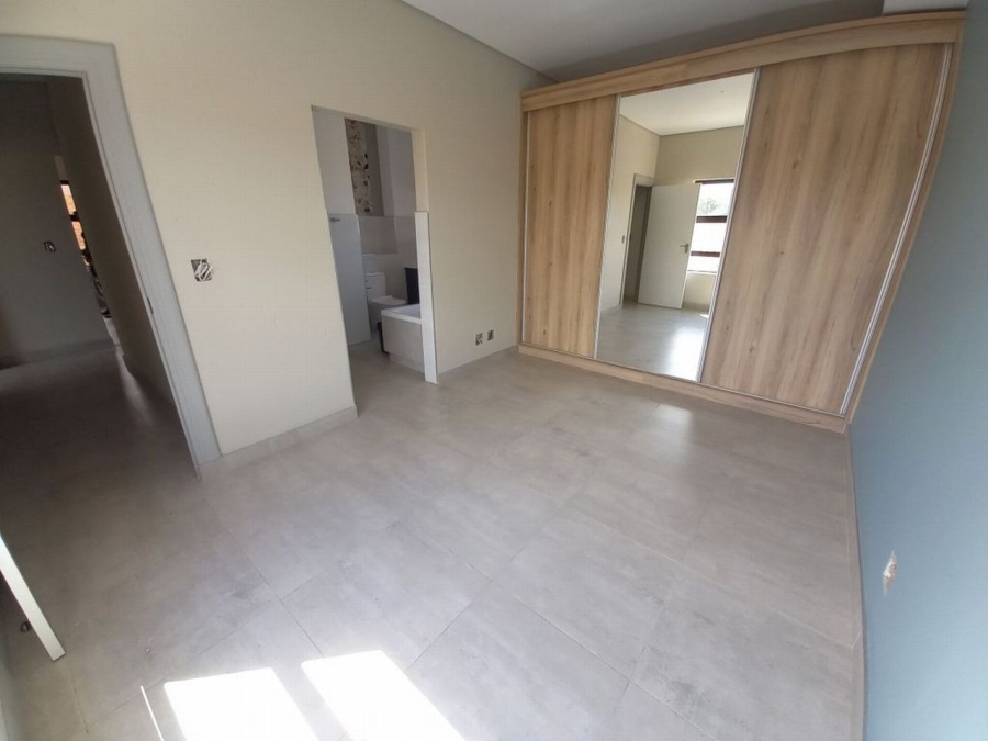 2 Bedroom Property for Sale in Ravenswood Gauteng
