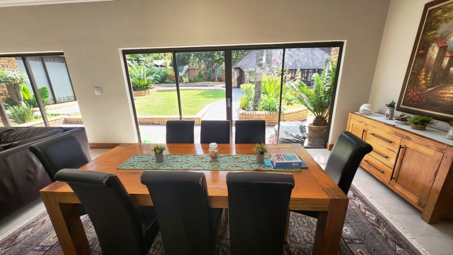 5 Bedroom Property for Sale in Eldoraigne Gauteng