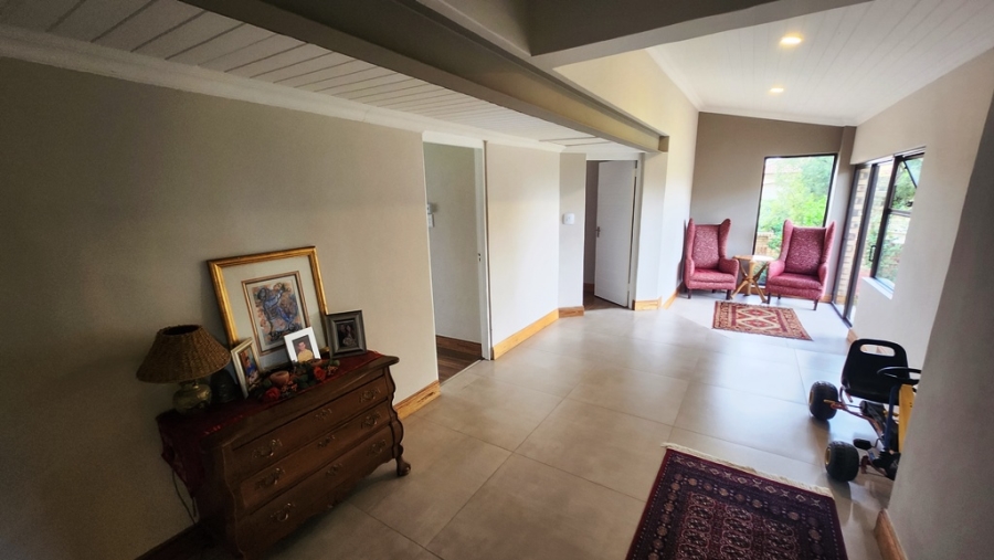 5 Bedroom Property for Sale in Eldoraigne Gauteng