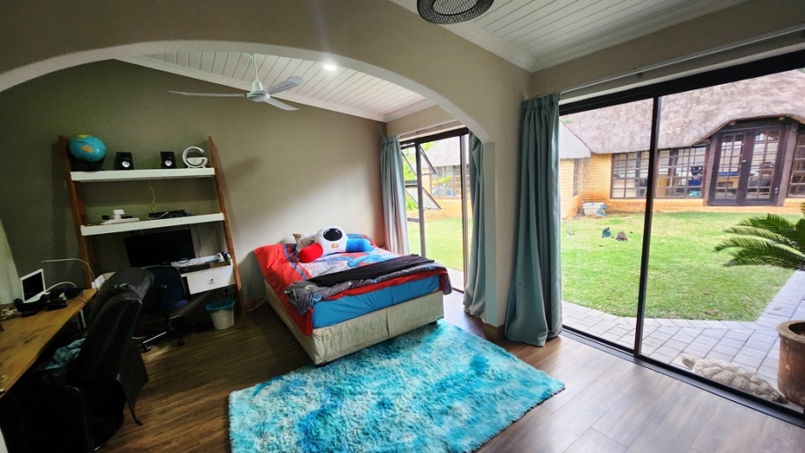 5 Bedroom Property for Sale in Eldoraigne Gauteng