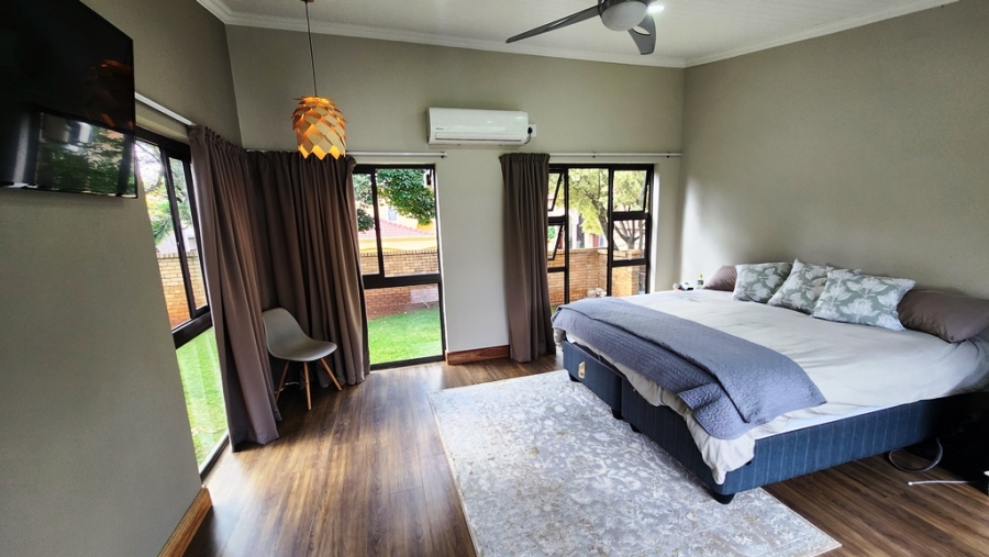 5 Bedroom Property for Sale in Eldoraigne Gauteng