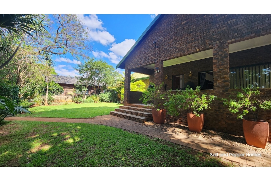 4 Bedroom Property for Sale in Magalieskruin Gauteng
