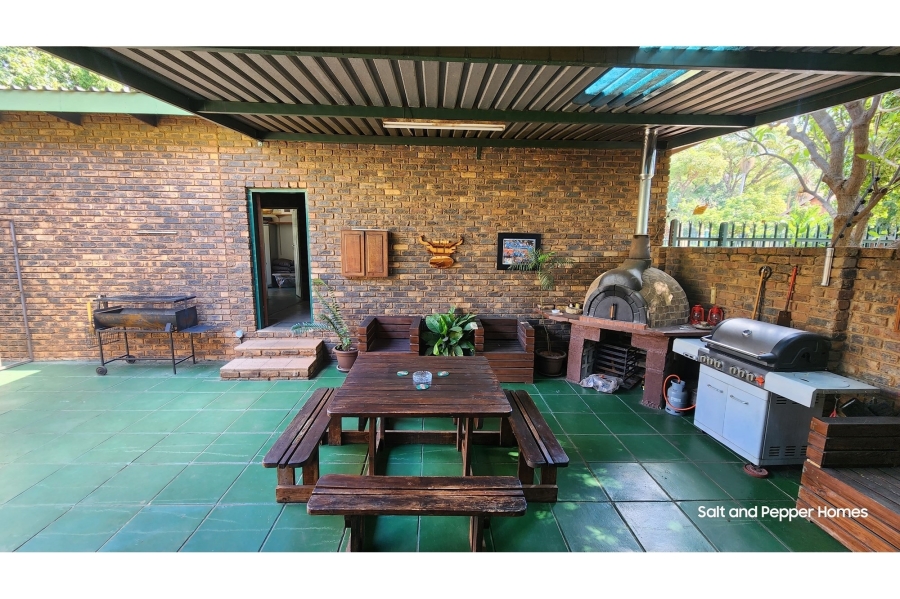 4 Bedroom Property for Sale in Magalieskruin Gauteng
