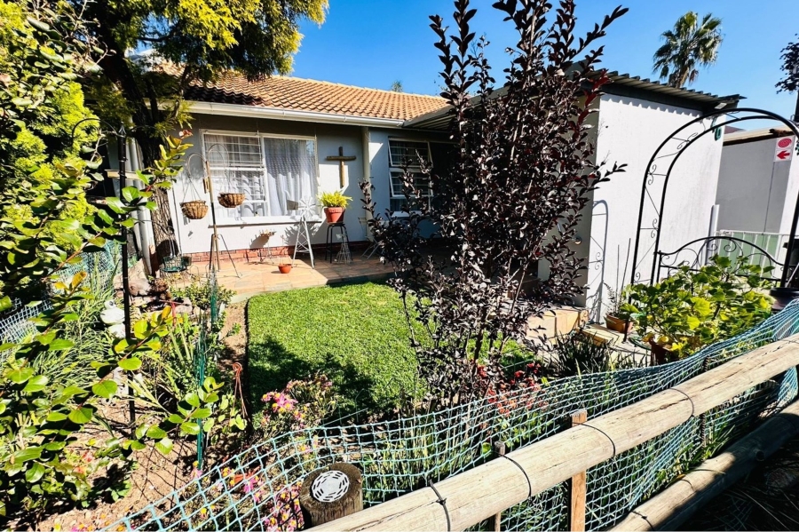 2 Bedroom Property for Sale in North Riding Gauteng