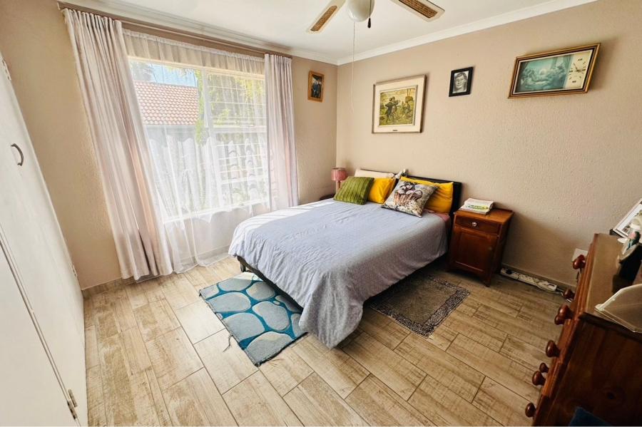2 Bedroom Property for Sale in North Riding Gauteng