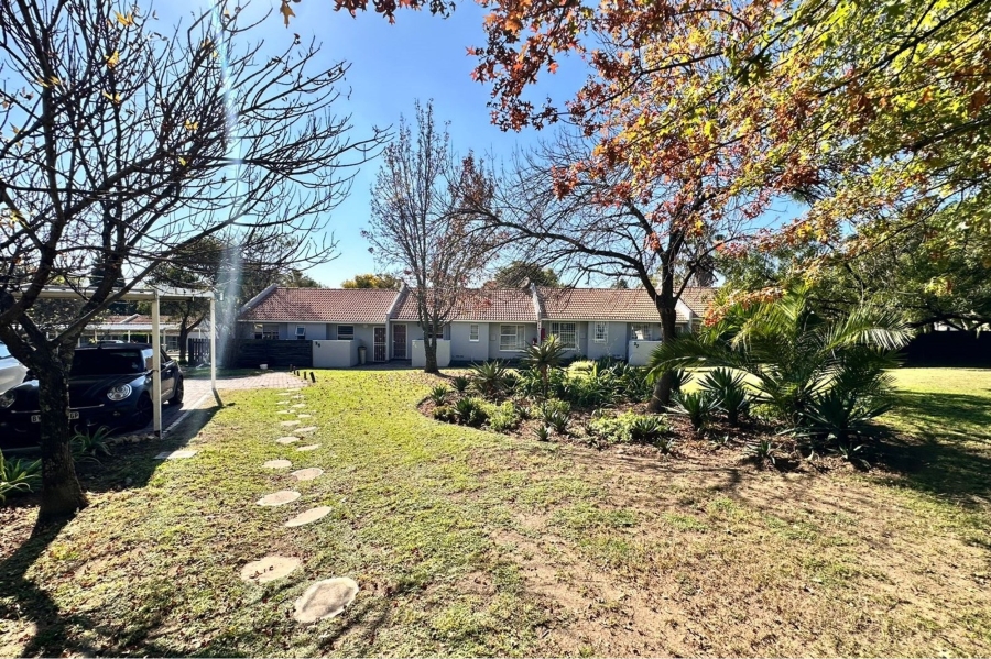 2 Bedroom Property for Sale in North Riding Gauteng