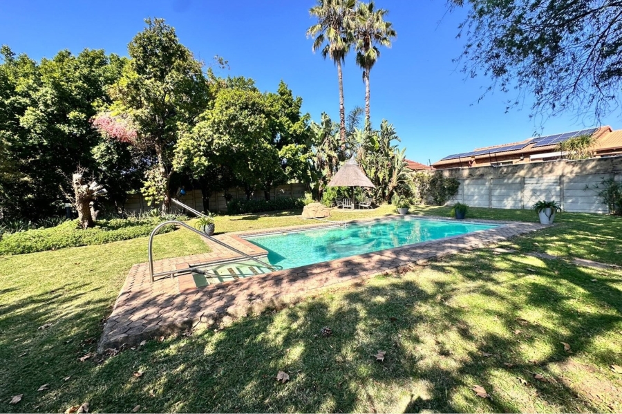 2 Bedroom Property for Sale in North Riding Gauteng