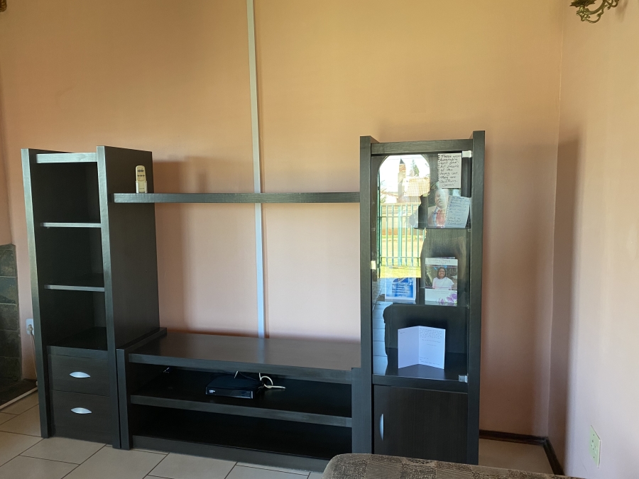 4 Bedroom Property for Sale in Palm Ridge Gauteng
