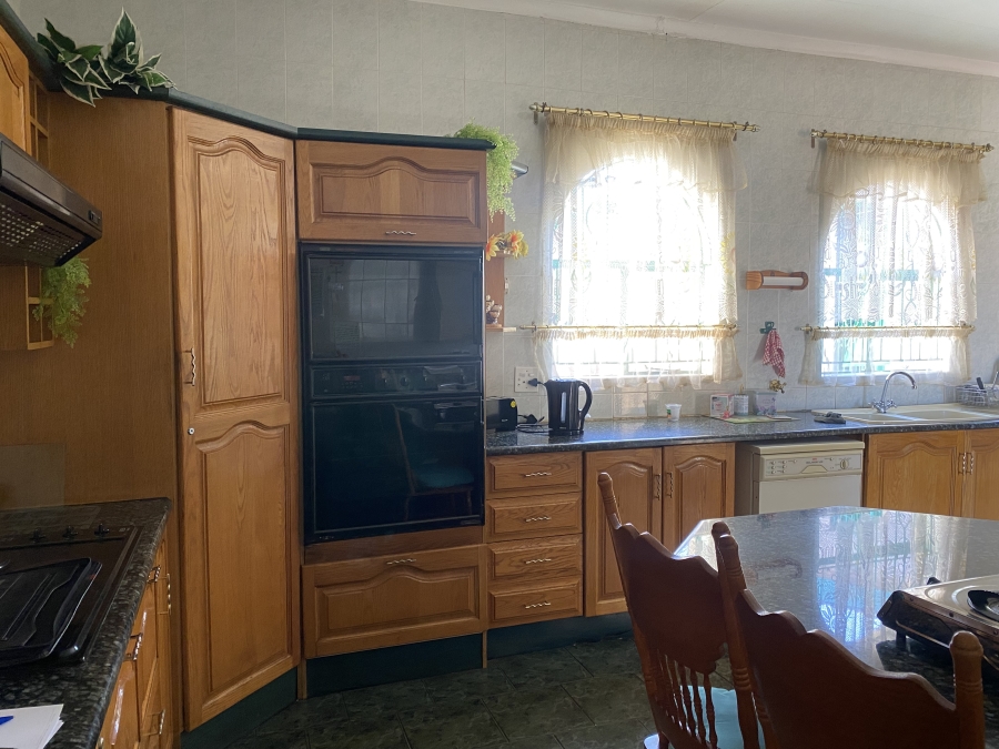4 Bedroom Property for Sale in Palm Ridge Gauteng