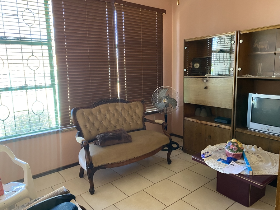 4 Bedroom Property for Sale in Palm Ridge Gauteng