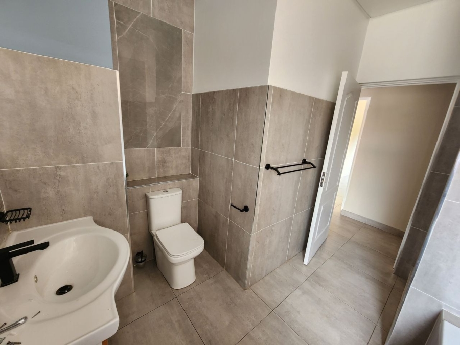 2 Bedroom Property for Sale in Ravenswood Gauteng