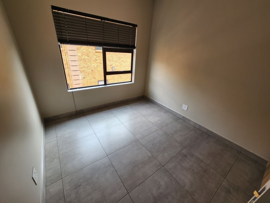 2 Bedroom Property for Sale in Ravenswood Gauteng