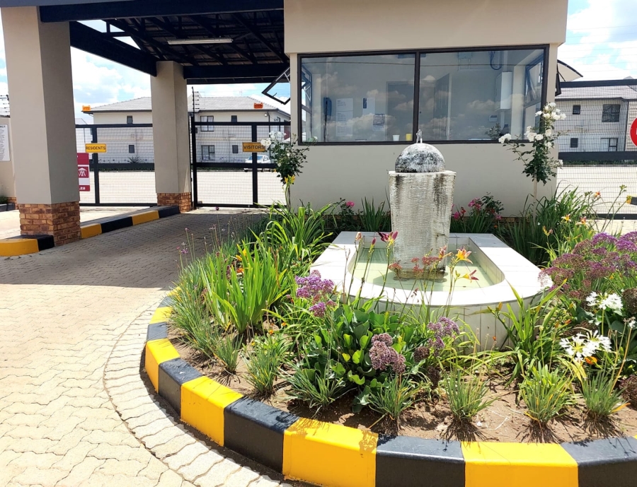 2 Bedroom Property for Sale in Brentwood Gauteng