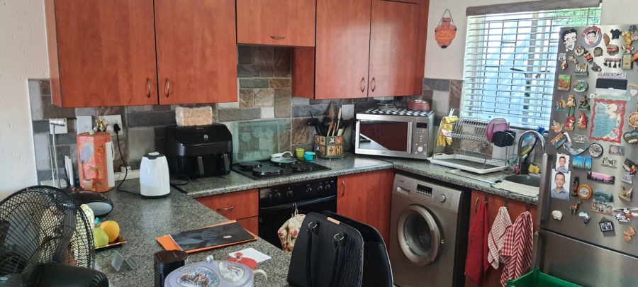 2 Bedroom Property for Sale in Greenstone Hill Gauteng