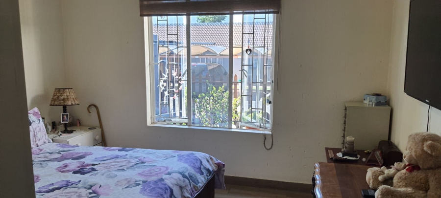 2 Bedroom Property for Sale in Greenstone Hill Gauteng
