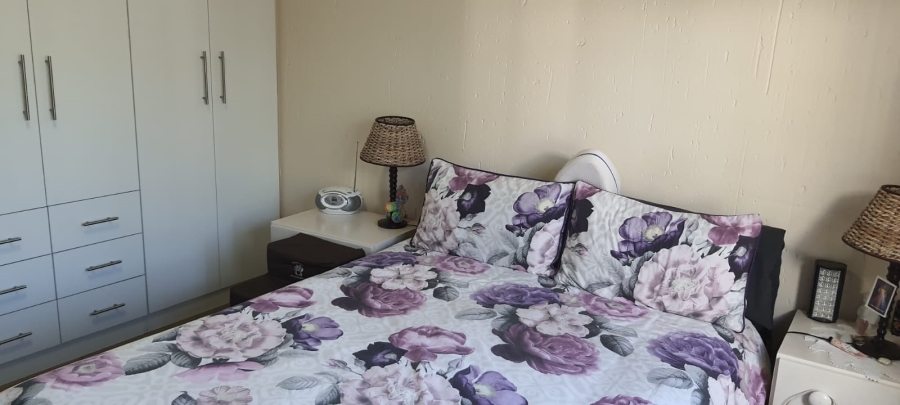 2 Bedroom Property for Sale in Greenstone Hill Gauteng