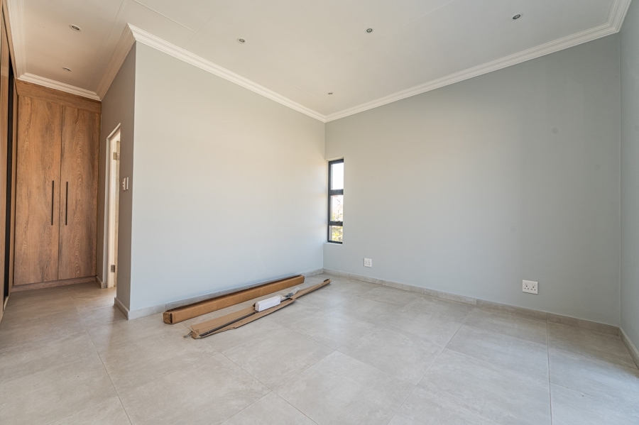 3 Bedroom Property for Sale in North Riding Gauteng
