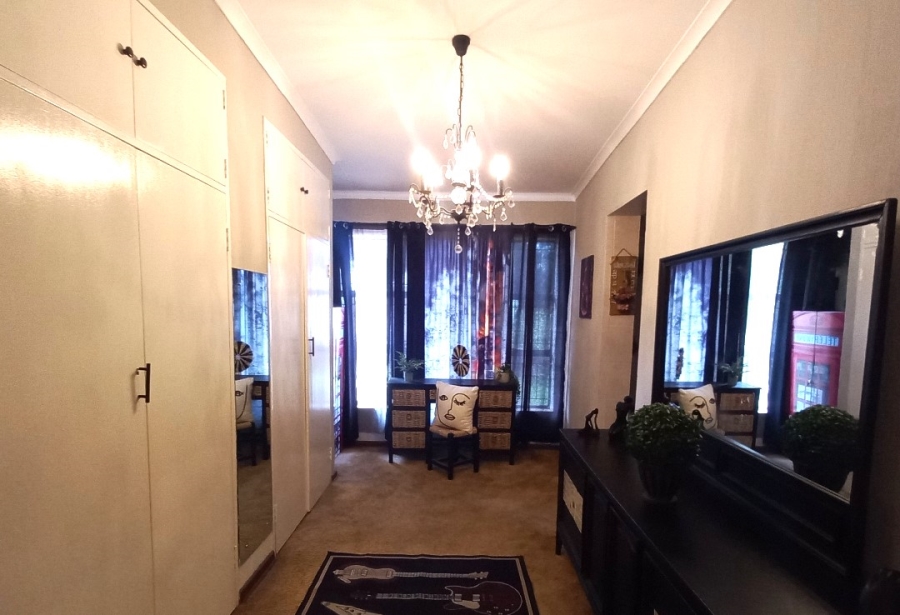 4 Bedroom Property for Sale in Florauna Gauteng