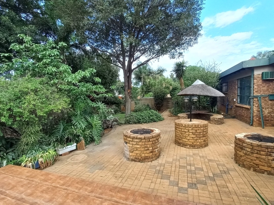 4 Bedroom Property for Sale in Florauna Gauteng