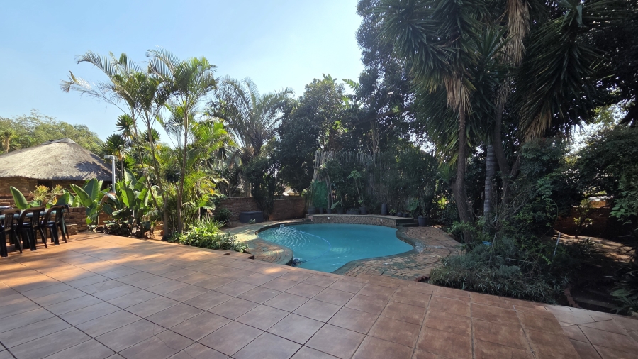 4 Bedroom Property for Sale in Florauna Gauteng