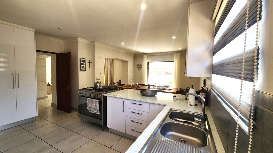 3 Bedroom Property for Sale in Moreleta Park Gauteng