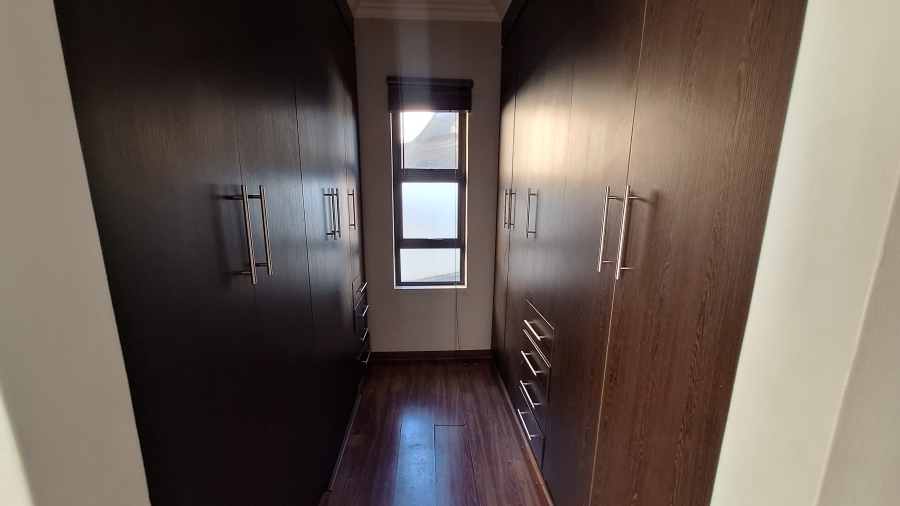 3 Bedroom Property for Sale in Thatchfield Hills Gauteng