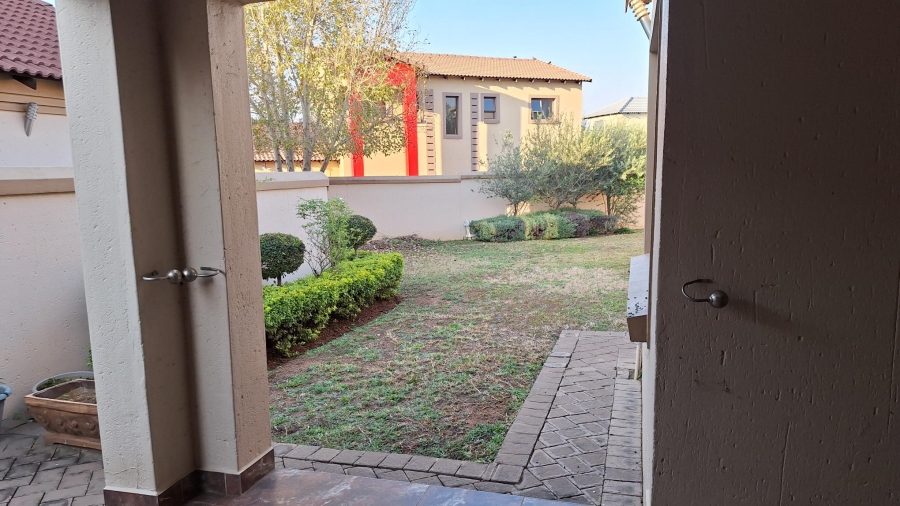 3 Bedroom Property for Sale in Thatchfield Hills Gauteng