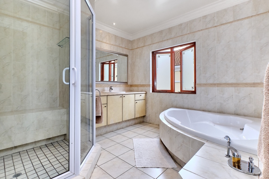 4 Bedroom Property for Sale in Morningside Gauteng
