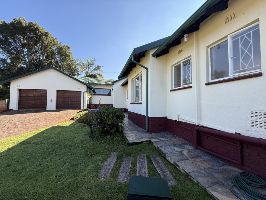 3 Bedroom Property for Sale in Wilro Park Gauteng