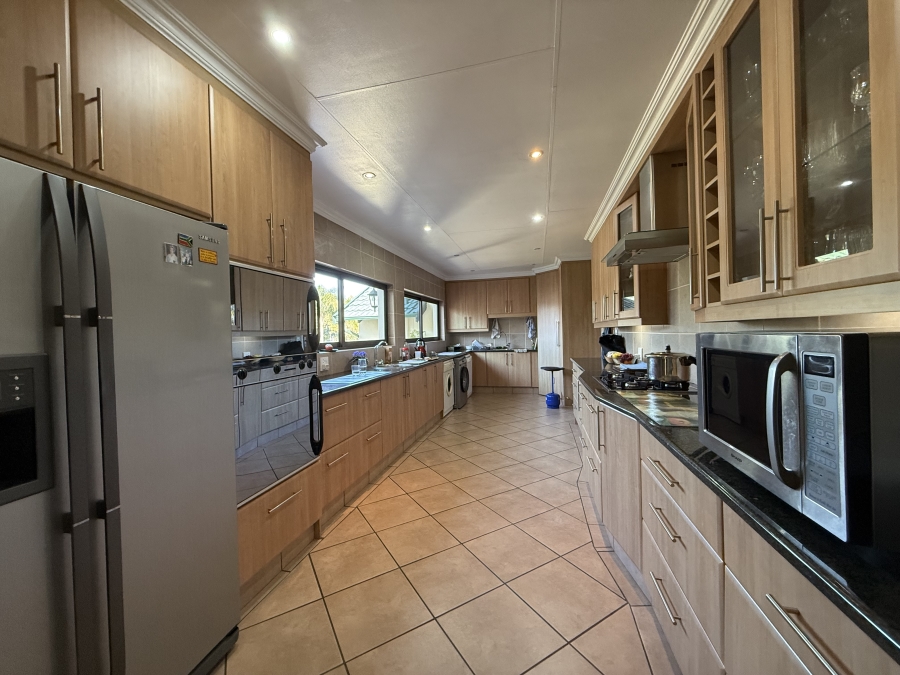 3 Bedroom Property for Sale in Wilro Park Gauteng