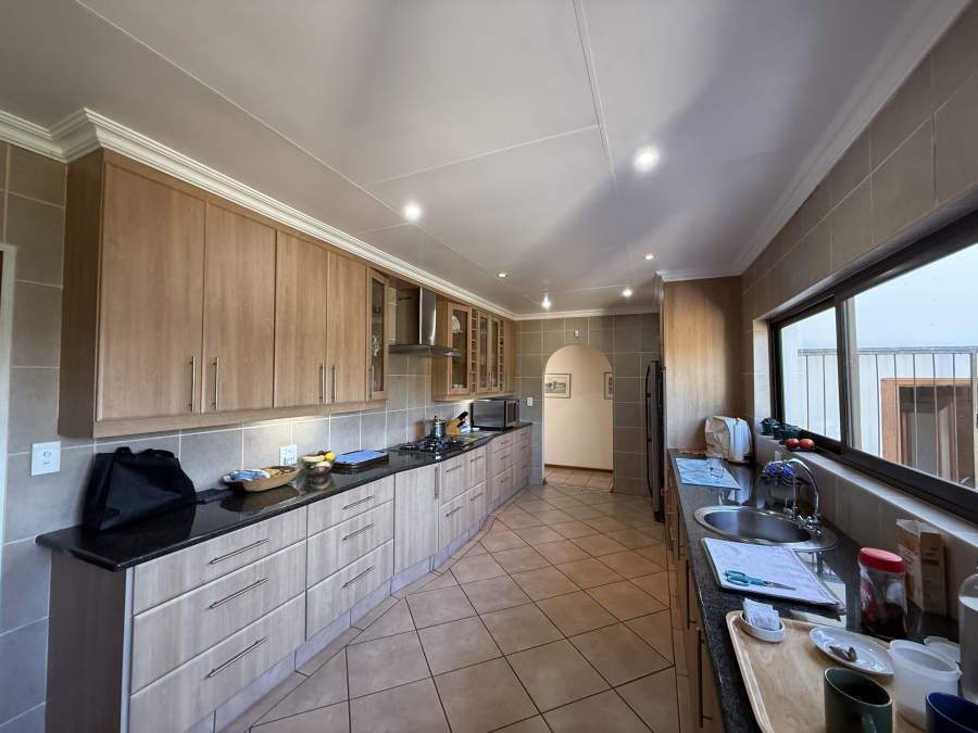 3 Bedroom Property for Sale in Wilro Park Gauteng