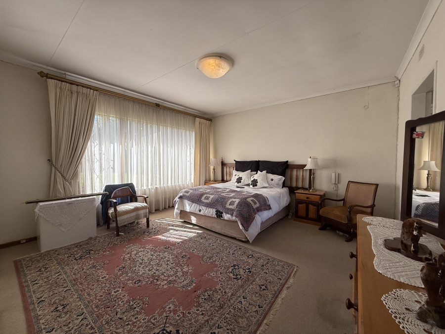 3 Bedroom Property for Sale in Wilro Park Gauteng