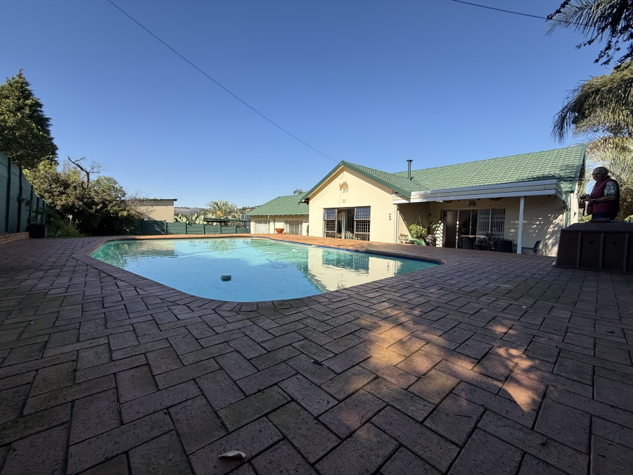 3 Bedroom Property for Sale in Wilro Park Gauteng