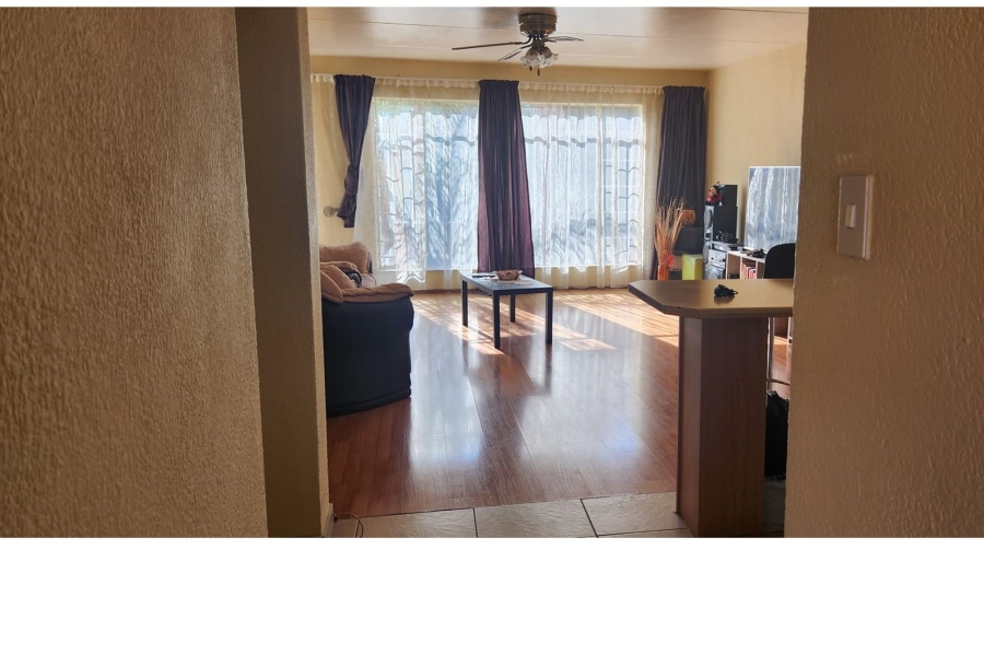 2 Bedroom Property for Sale in Florida Gauteng