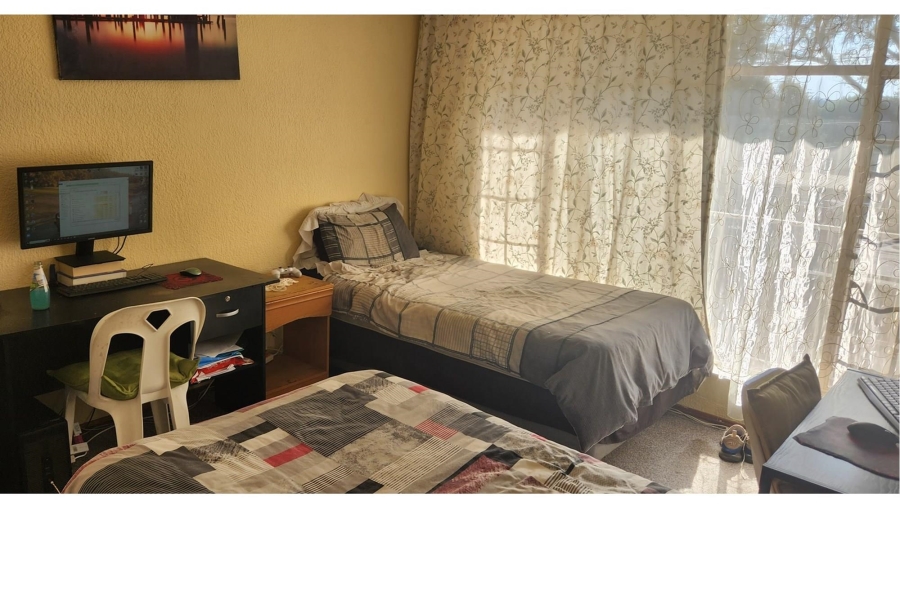 2 Bedroom Property for Sale in Florida Gauteng