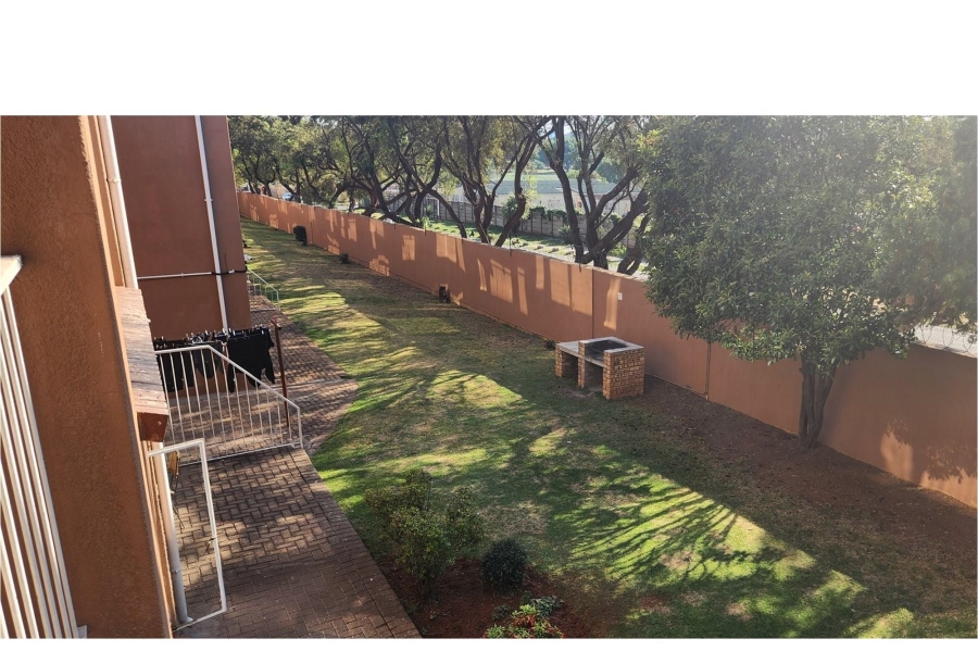 2 Bedroom Property for Sale in Florida Gauteng