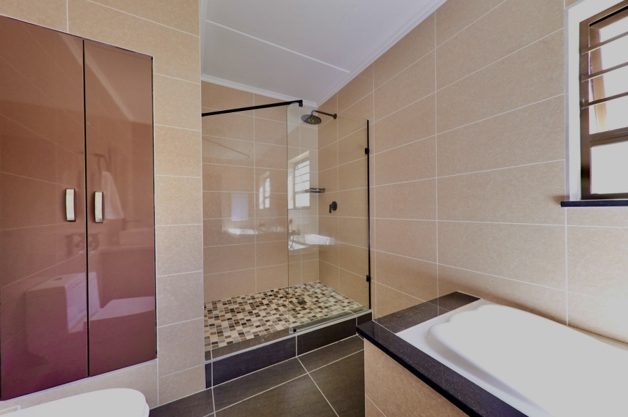 2 Bedroom Property for Sale in Carlswald Gauteng
