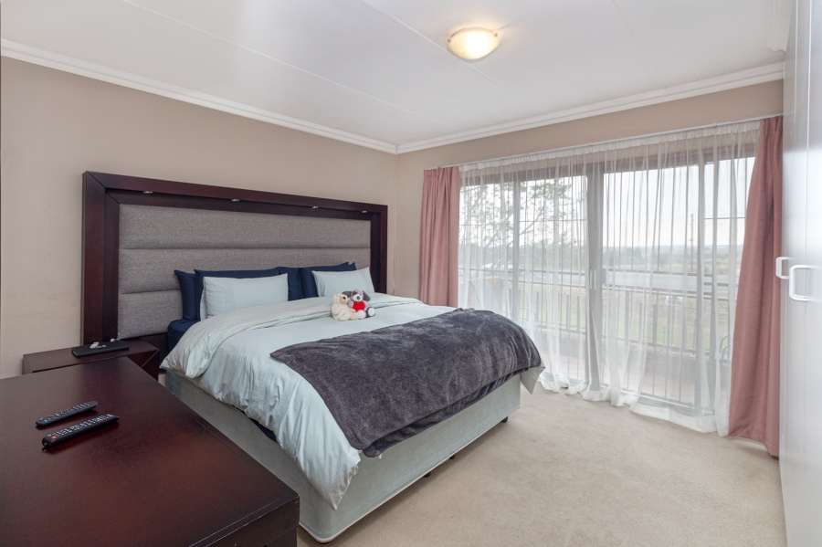 4 Bedroom Property for Sale in Pinehaven Gauteng
